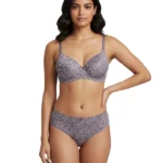 Non-Wired Full Cover Bra with Hipster Panty